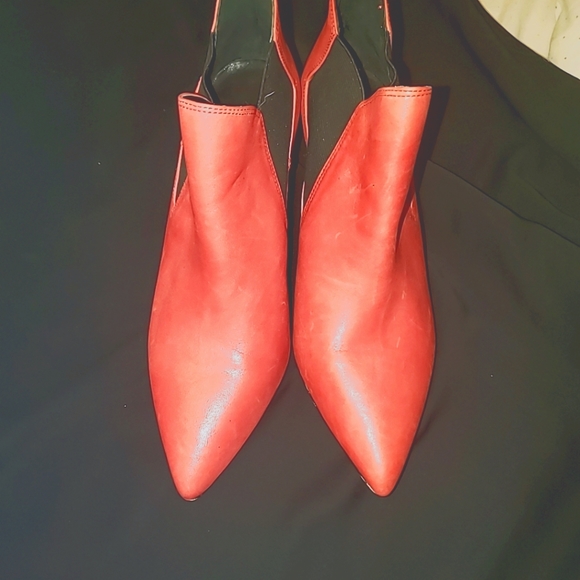 ANTONIO MELANI red Heel shoes. Size 8.5 - Picture 3 of 12